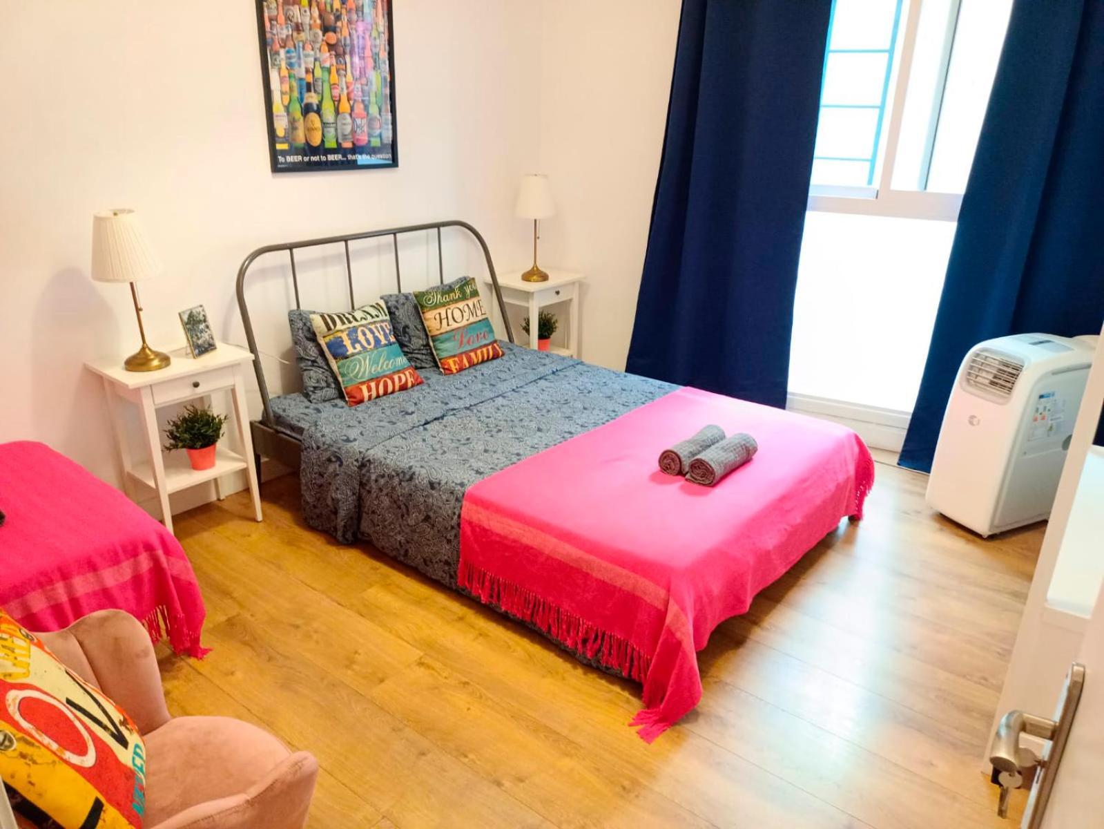 By Port Vell Hostal